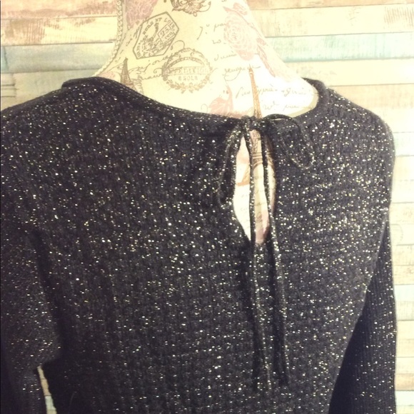 Simply Vera Vera Wang Sweaters - 💫host pick💫 Simply VERA WANG Metallic Sweater M